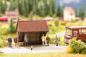 Preview: Noch 12015 An der Bushaltestelle - Bild