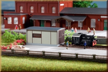 Auhagen 13333 TT Kö-Lokschuppen - Bild