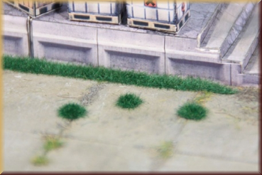 Heki 1822 100 Grasbüschel + 6 Grasstrei - Bild