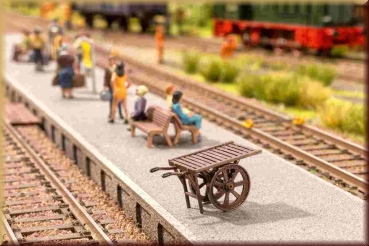 Noch 13700 HO 3D Bahnsteigkarre - Bild
