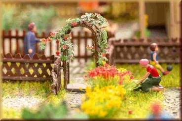 Noch 14228 Rosenbogen - Bild
