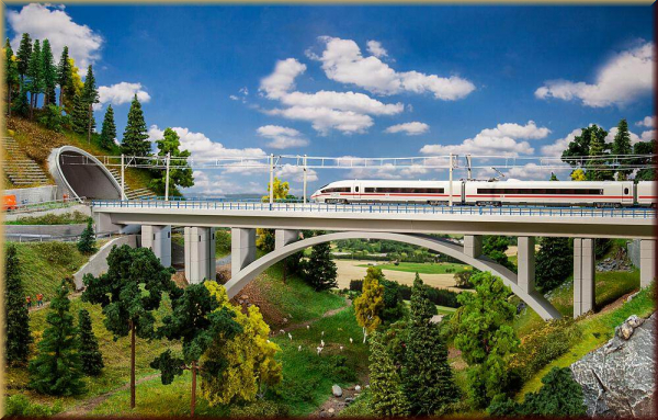 Faller 222573 Moderne Bogenbrücke - Bild