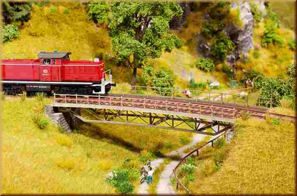 Noch 67024 H0 L-C Brückenfahrbahn,gerade - Bild